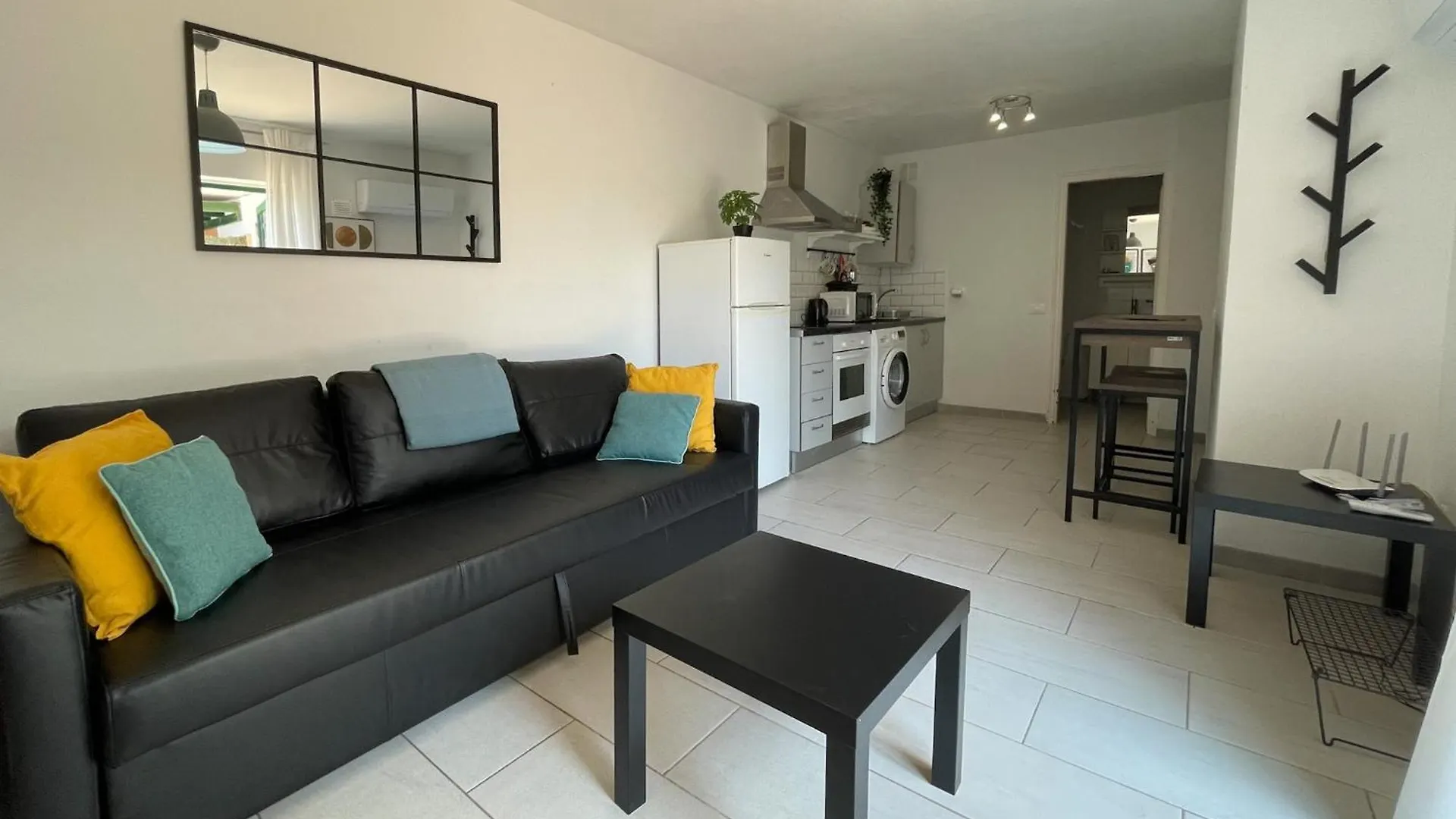 The Gym Apartment - Aircon Калета-де-Фусте 0*,  Испания
